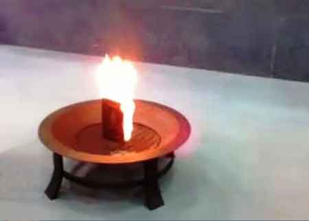 Terry Jones quemó el Corán